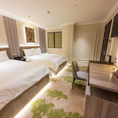 Phuoc Hung 3 Hotel Vĩnh Long エクステリア 写真
