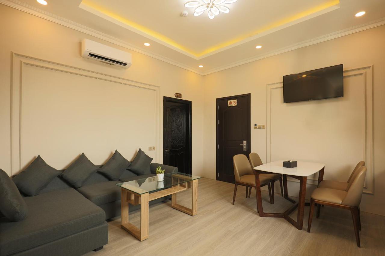Phuoc Hung 3 Hotel Vĩnh Long エクステリア 写真