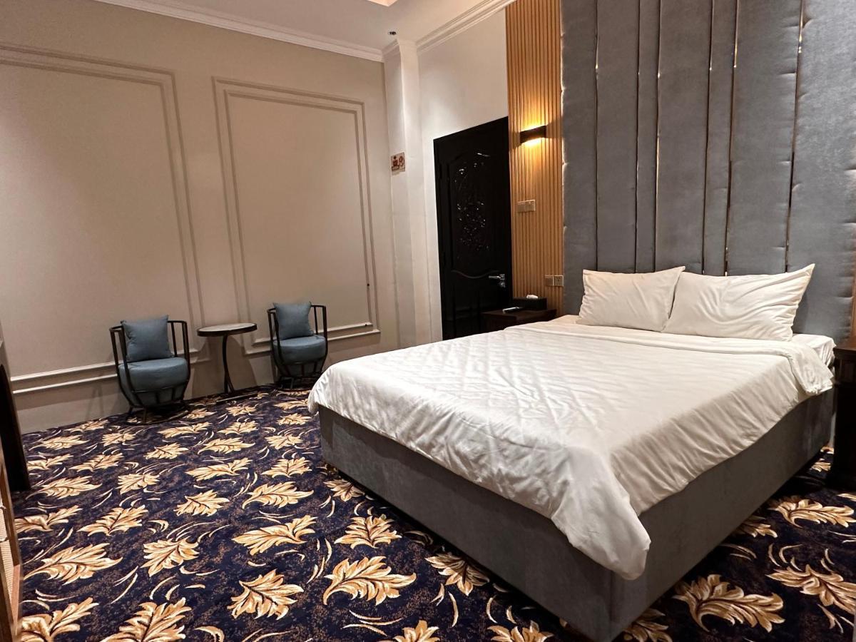 Phuoc Hung 3 Hotel Vĩnh Long エクステリア 写真