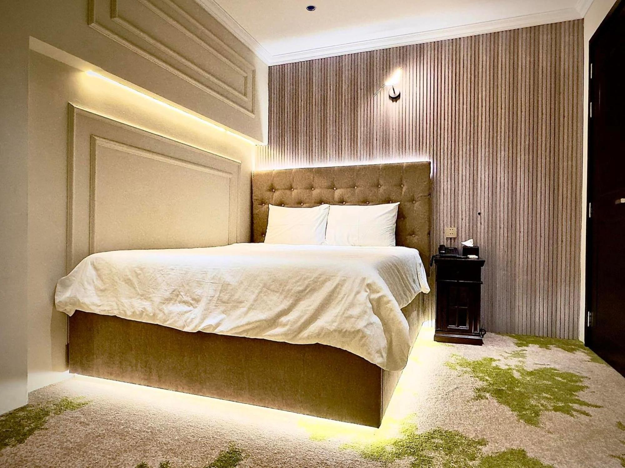 Phuoc Hung 3 Hotel Vĩnh Long エクステリア 写真
