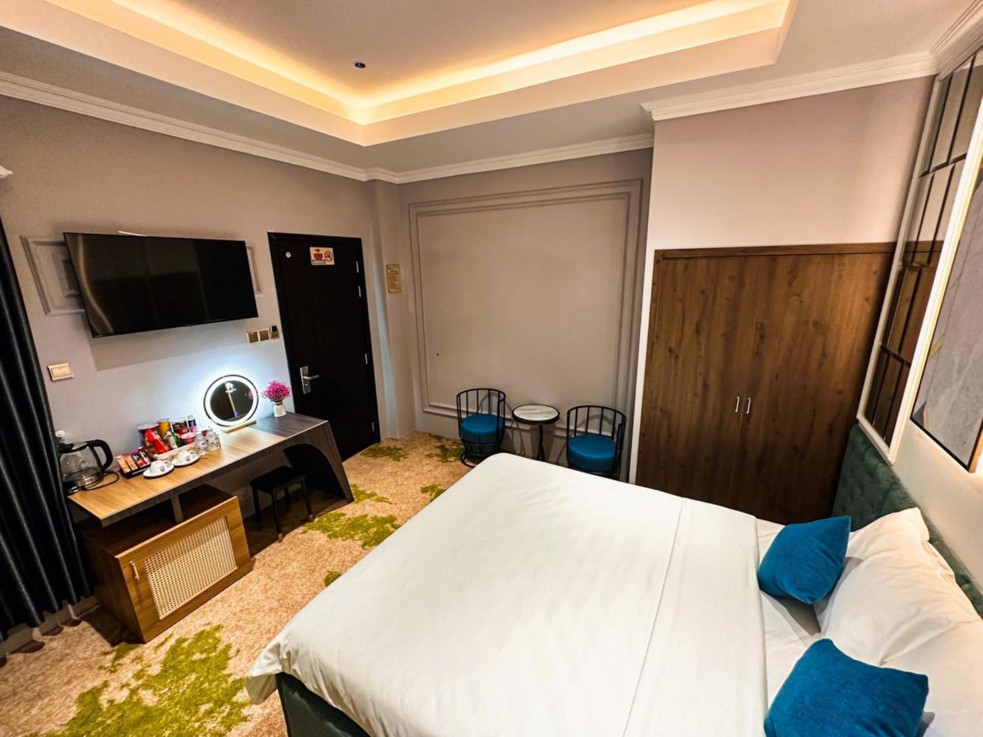 Phuoc Hung 3 Hotel Vĩnh Long エクステリア 写真