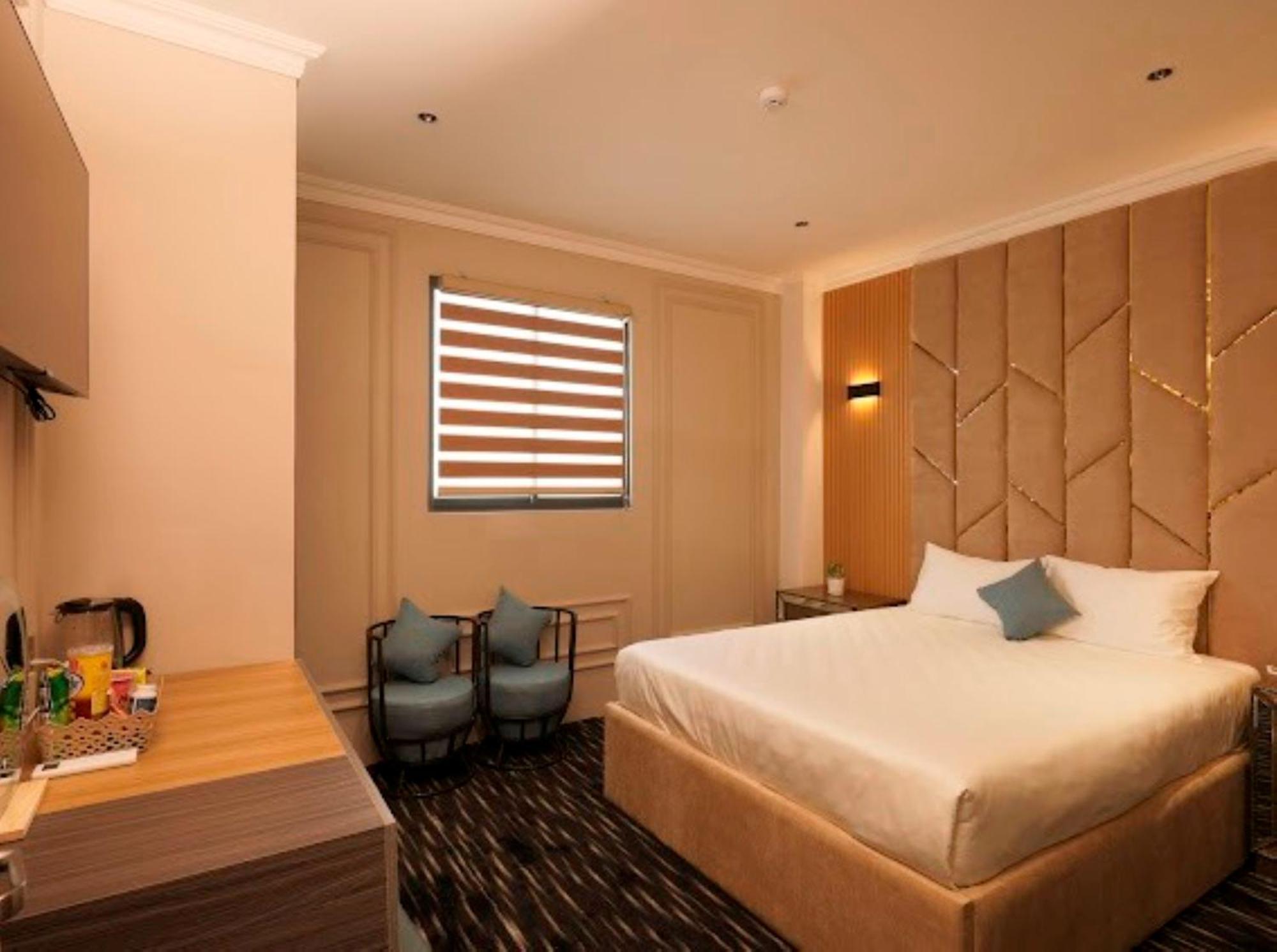 Phuoc Hung 3 Hotel Vĩnh Long エクステリア 写真